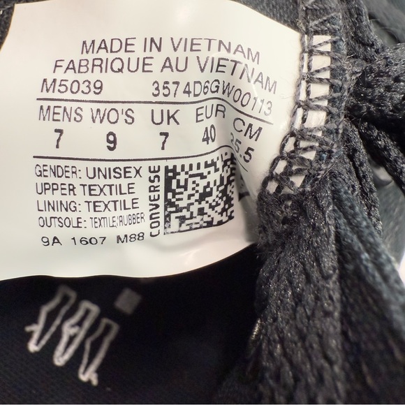 Converse Unisex Chuck Taylor All Star Black Low Top - Picture 8 of 9